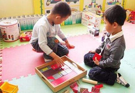 草莓视频成人APP如何开发儿童智力及早发现儿童智力差距